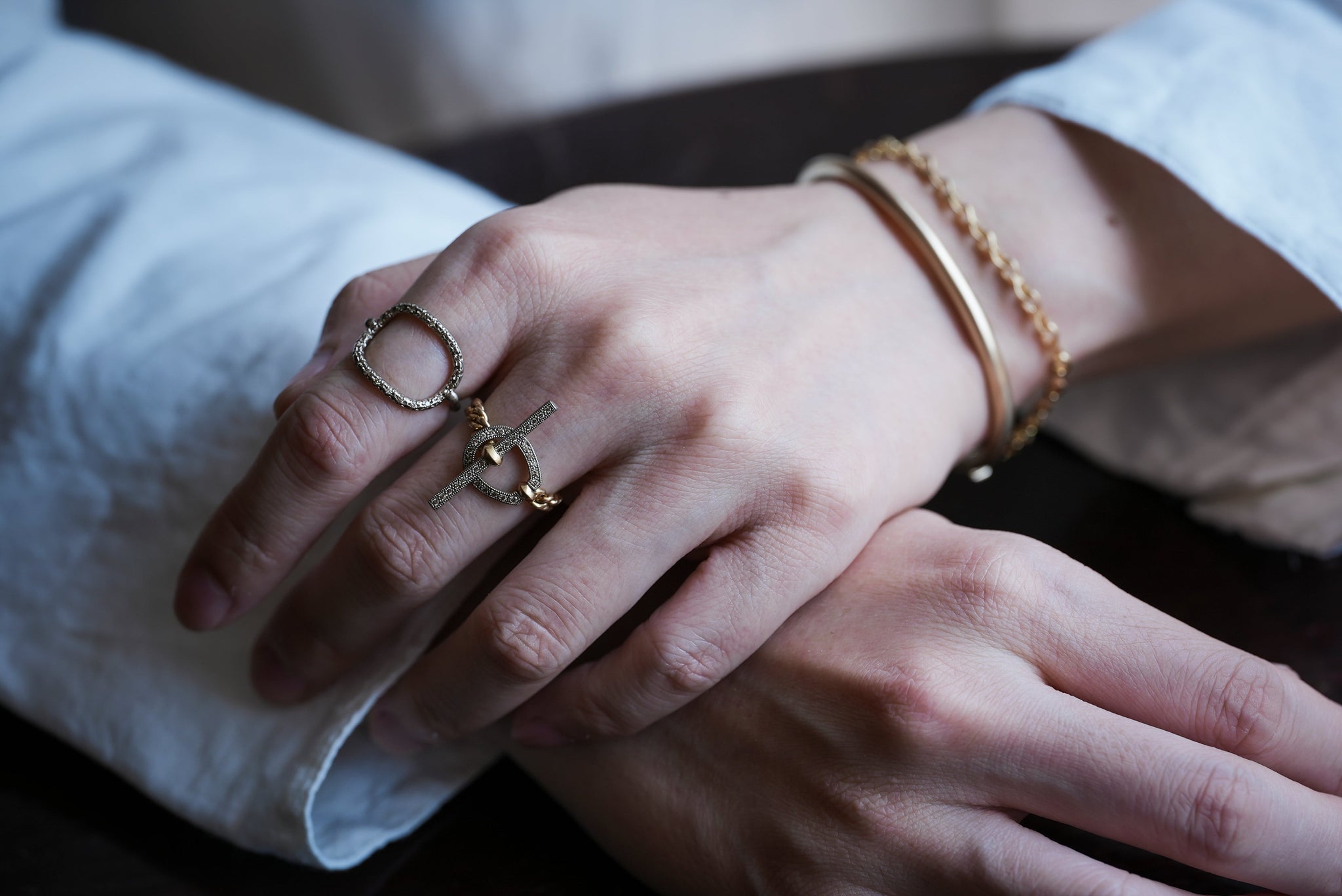 空間のあるリング-T-bar ring & Rectangle ring-