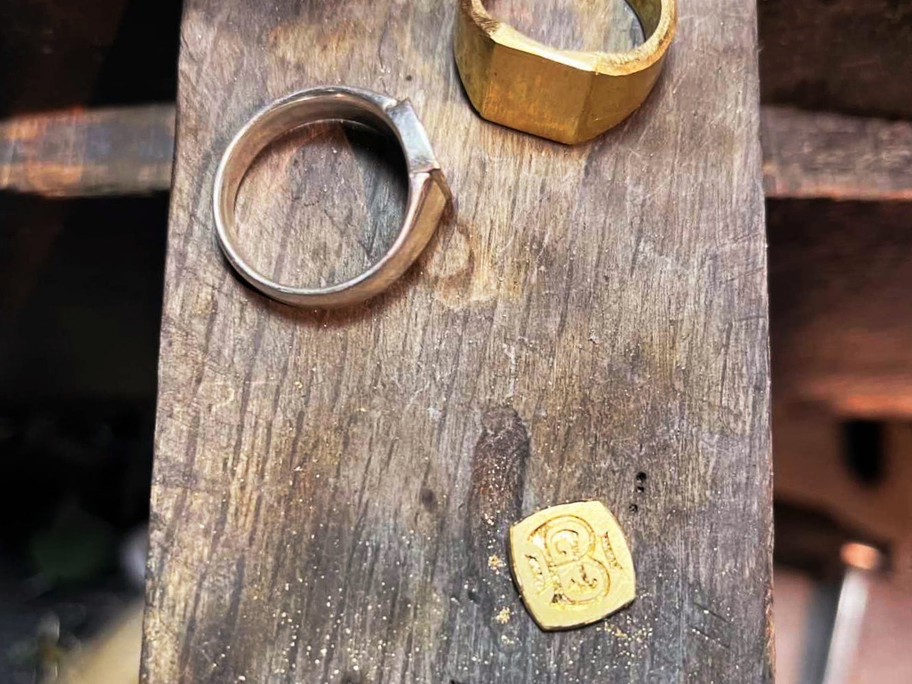 from JINGUMAE vol.7~bespoke signet ring~