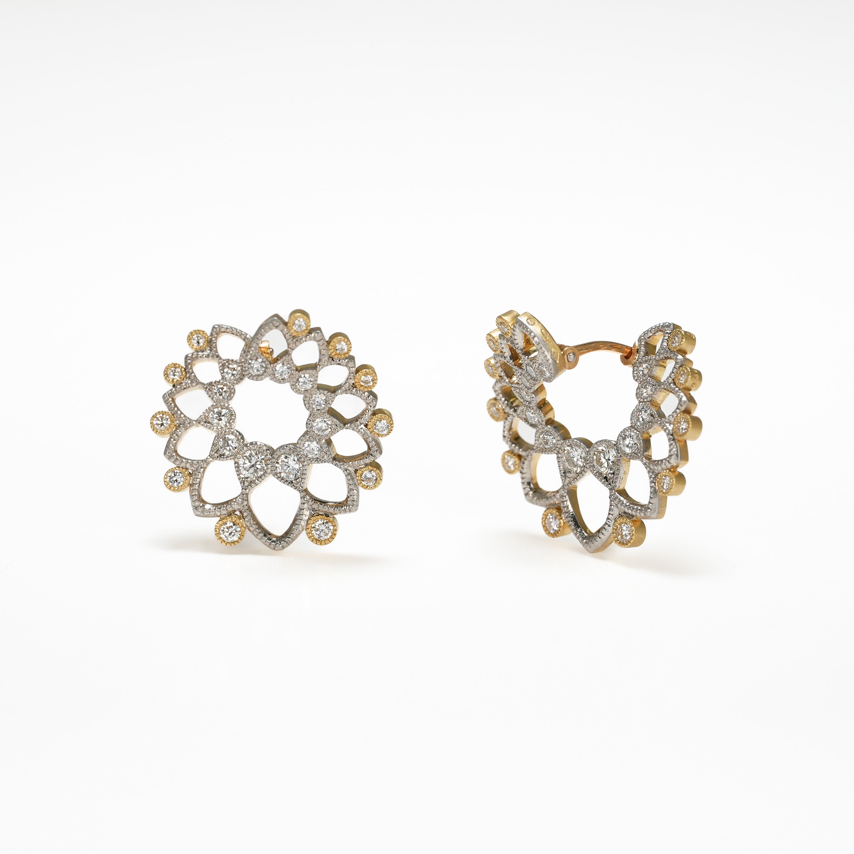 LACE COLLECTION ’GARLAND' PIERCED EARRINGS [la-P284]