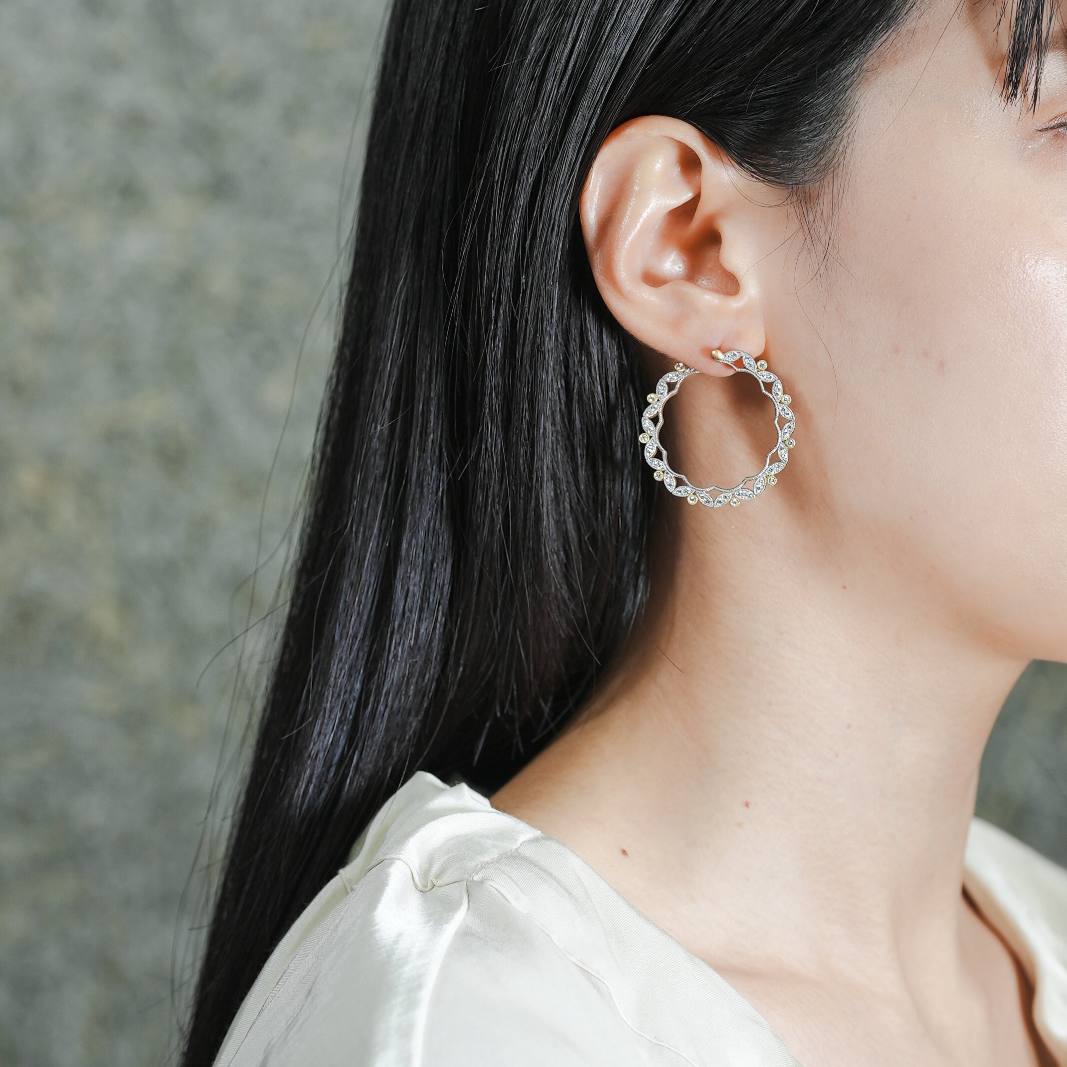 LACE COLLECTION ’GARLAND' PIERCED EARRINGS [la-P285]